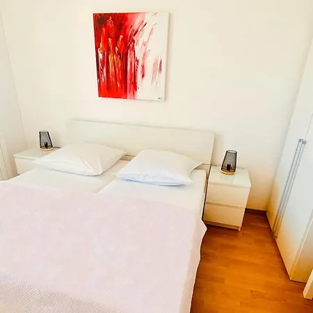 Apartment House Agradable
