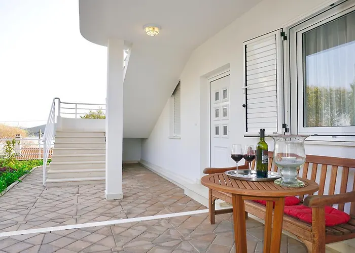 Apartman House Agradable *