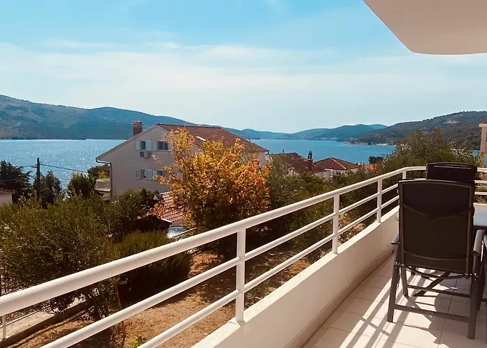 House Agradable Lejlighed Seget Vranjica